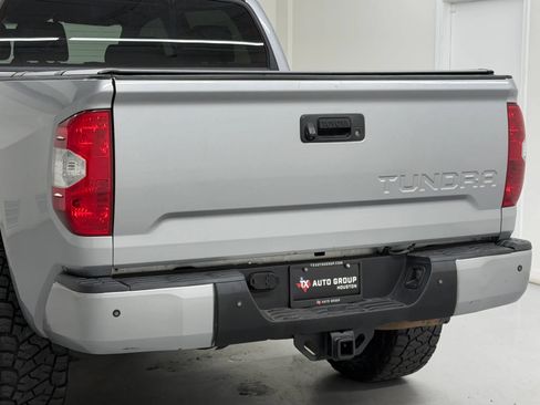 Used 2017 Toyota Tundra SR5 w/ TRD Off Road Package AWD/4WD image 89