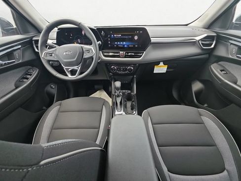 New 2026 Chevrolet TrailBlazer LT w/ Convenience Package FWD image 10