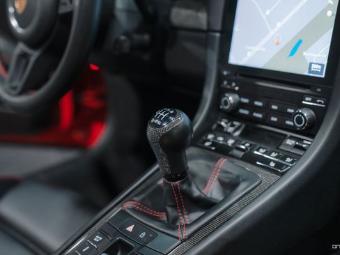 Used 2019 Porsche 911 Speedster RWD image 34