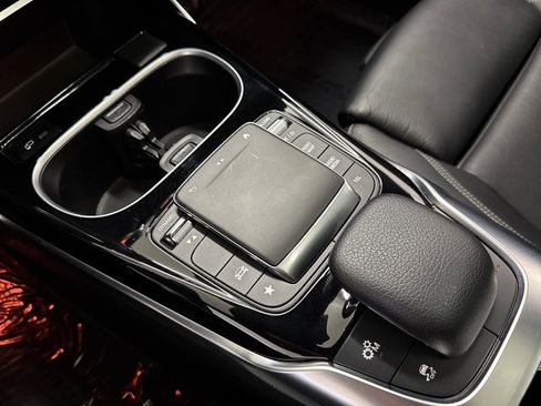 Used 2023 Mercedes-Benz CLA 35 AMG 4MATIC image 34