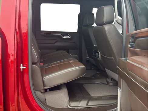 Used 2024 GMC Sierra 2500 Denali w/ Denali Reserve Package image 8