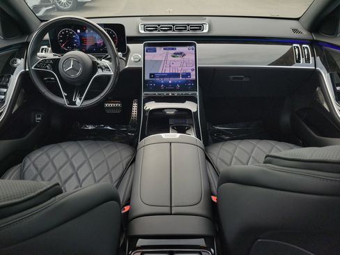 Certified 2025 Mercedes-Benz S 580 4MATIC Sedan image 17