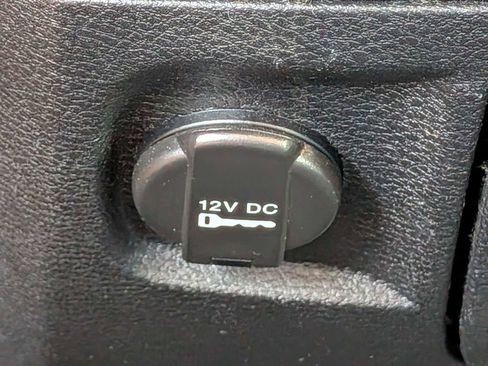 Used 2014 RAM 1500 Express RWD image 22