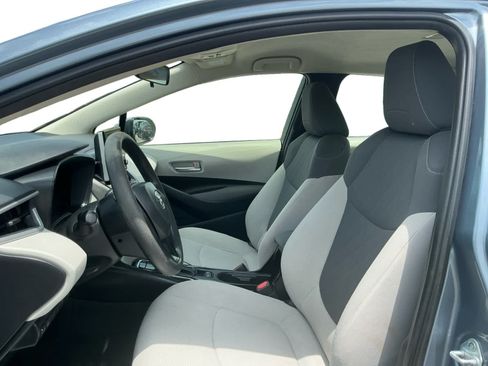 Used 2021 Toyota Corolla LE FWD image 9