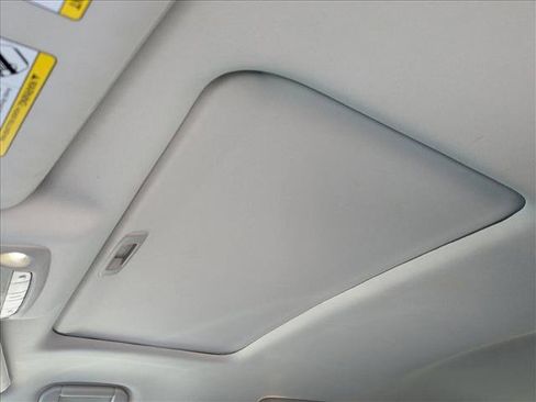 Used 2023 Nissan Armada SL w/ Captain's Chairs Package image 16