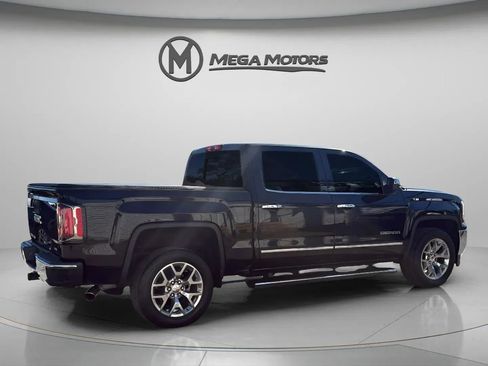 Used 2018 GMC Sierra 1500 SLT w/ Enhanced Driver Alert Package image 8