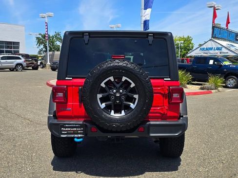 Certified 2025 Jeep Wrangler Unlimited Rubicon 4xe w/ Convenience Group AWD/4WD image 5