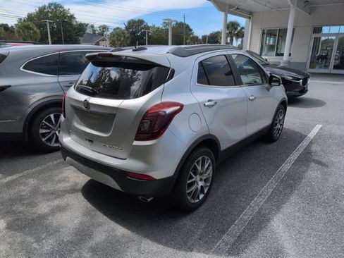 Used 2018 Buick Encore Sport Touring FWD image 2