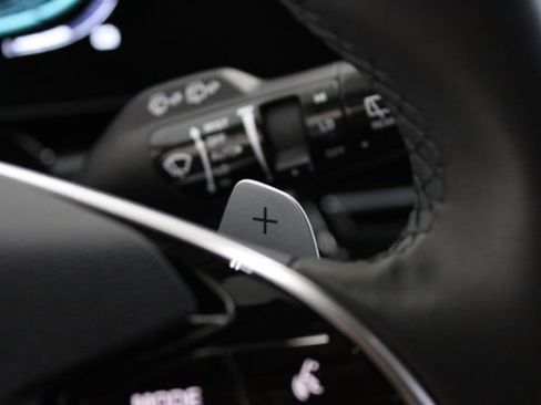 Used 2024 Kia Niro EX FWD image 22