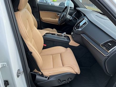 Used 2024 Volvo XC90 T8 Ultimate w/ Protection Package Premier image 22