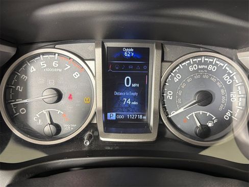 Used 2017 Toyota Tacoma SR5 w/ Tow Package image 26