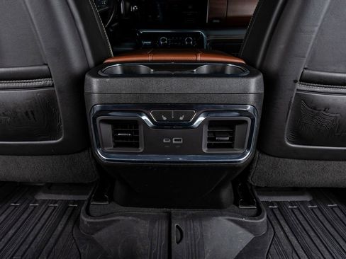 Used 2024 GMC Sierra 2500 Denali Ultimate image 33