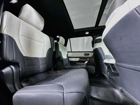 Used 2024 Toyota Sequoia Capstone AWD/4WD image 28