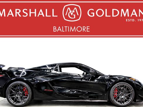 Used 2024 Chevrolet Corvette Z06 w/ Z07 Performance Package RWD image 1