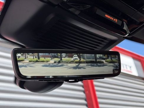 Used 2024 Land Rover Range Rover Sport image 36