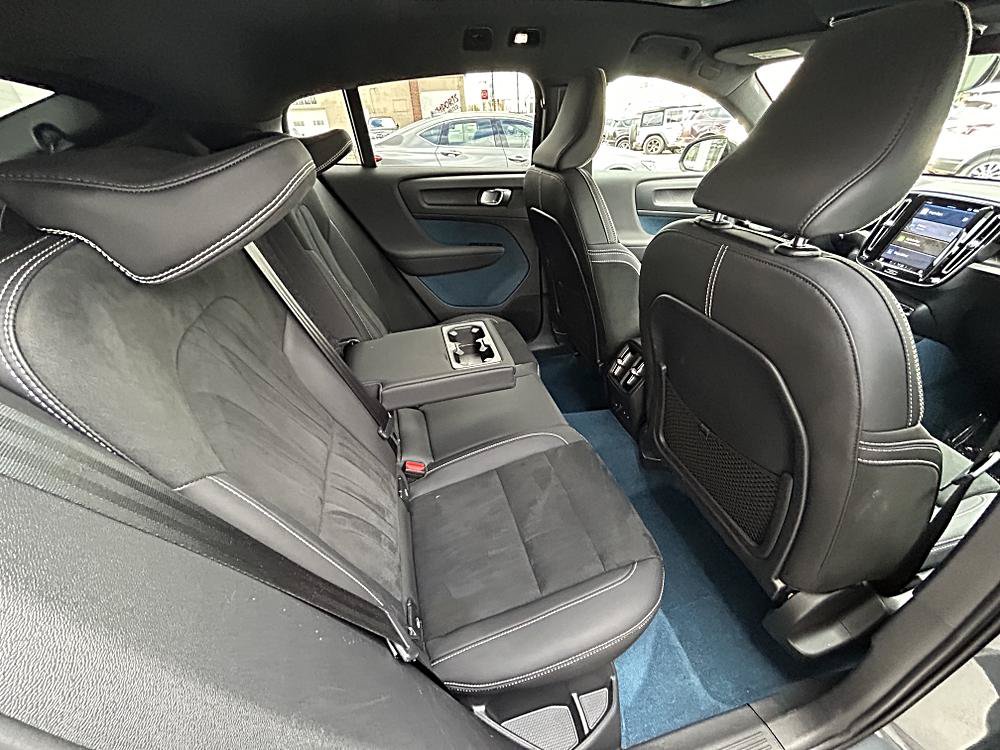Used 2023 Volvo C40 P8 Recharge Ultimate AWD/4WD image 14
