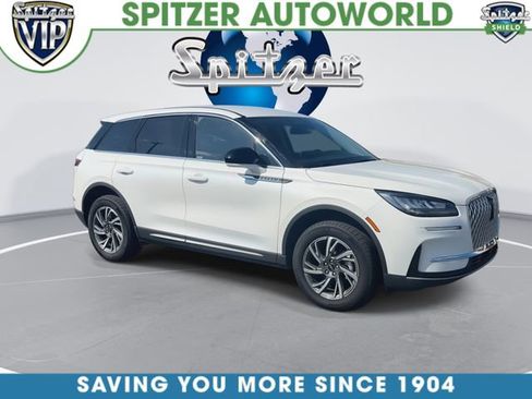 Used 2025 Lincoln Corsair Premiere image 2