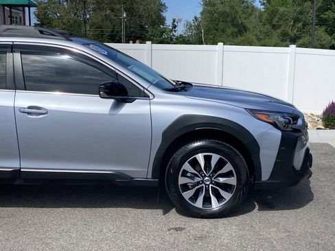 Certified 2024 Subaru Outback Limited AWD/4WD image 8