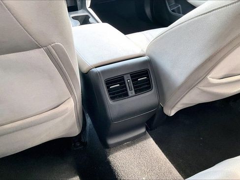 Used 2020 Honda Accord EX image 32