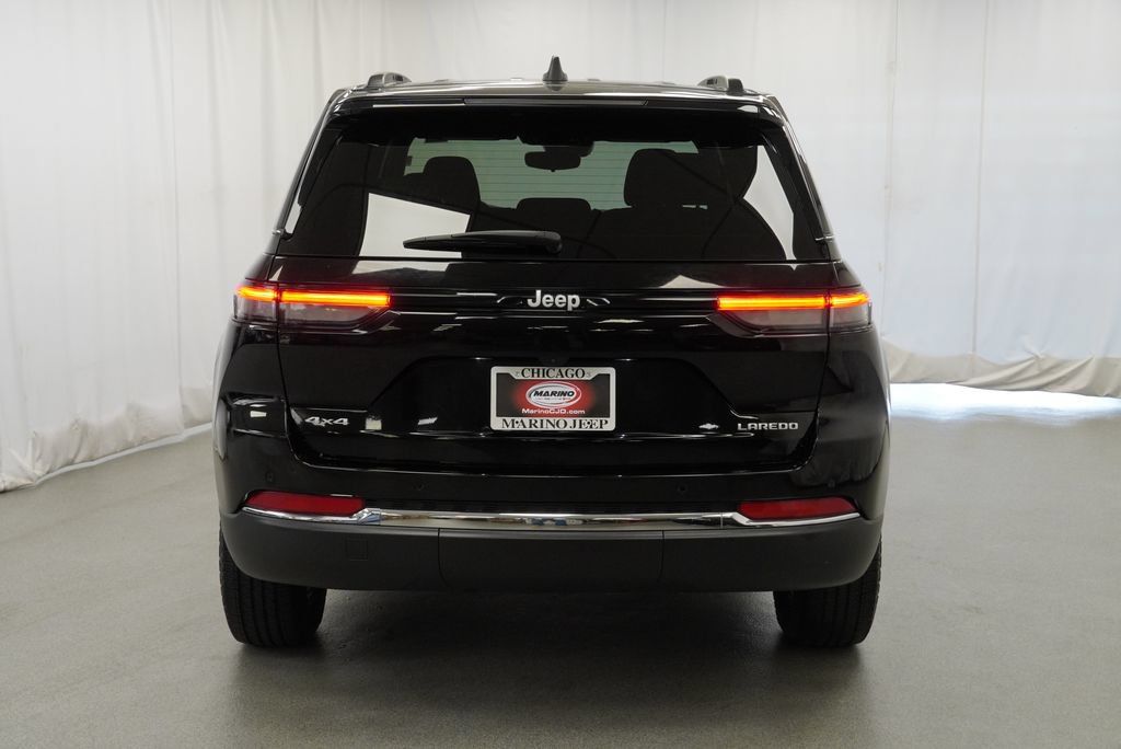 Certified 2024 Jeep Grand Cherokee Laredo AWD/4WD image 18