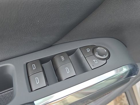 New 2026 Chevrolet Traverse Z71 w/ Driver Confidence Package image 11