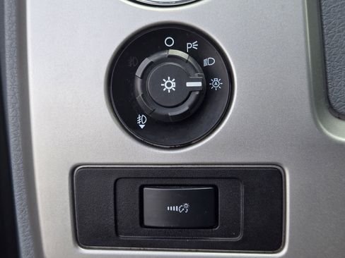 Used 2013 Ford F150 Lariat w/ Luxury Equipment Group AWD/4WD image 21