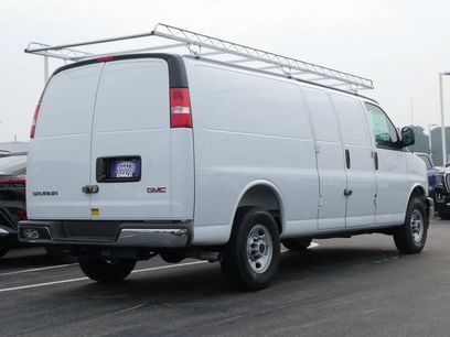 New 2025 GMC Savana 2500 Work Van w/ Driver Convenience Package