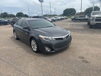 Used 2013 Toyota Avalon Limited FWD video 1