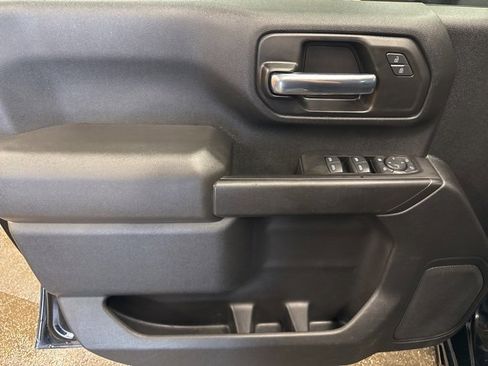 Used 2020 Chevrolet Silverado 2500 Custom image 10