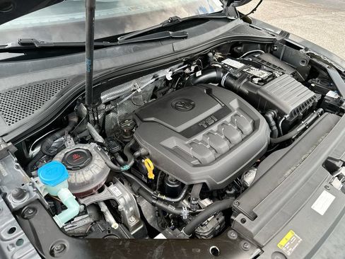 Used 2022 Volkswagen Tiguan SE R-Line FWD image 26