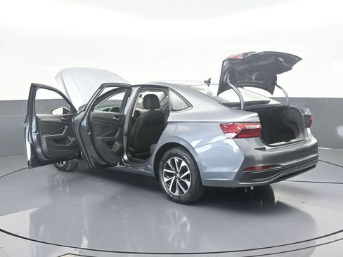 Used 2023 Volkswagen Jetta S image 74