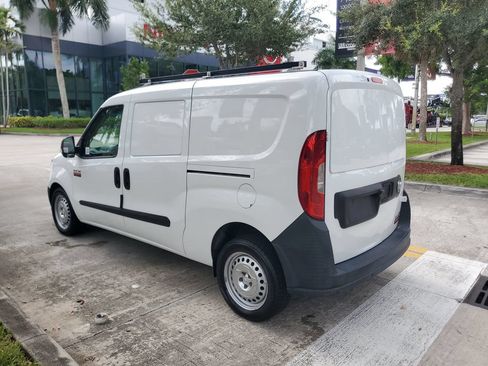 Used 2019 RAM ProMaster City Tradesman FWD image 4