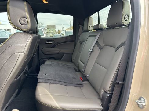 Used 2023 Chevrolet Colorado ZR2 w/ ZR2 Convenience Package III image 16