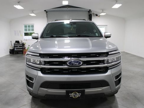Used 2024 Ford Expedition Max Limited AWD/4WD image 3