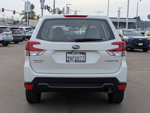 Used 2022 Subaru Forester Base image 3