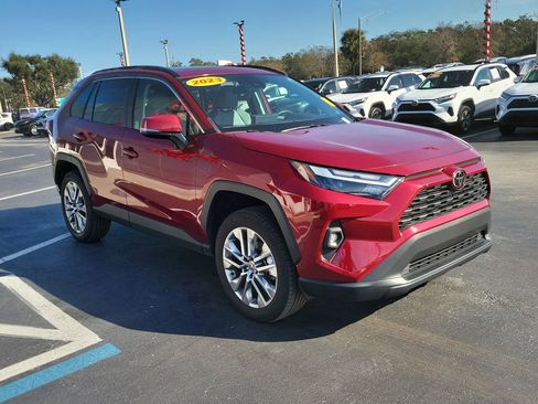 Used 2023 Toyota RAV4 XLE Premium image 2