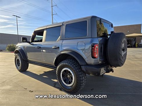 Used 2023 Ford Bronco Badlands image 4