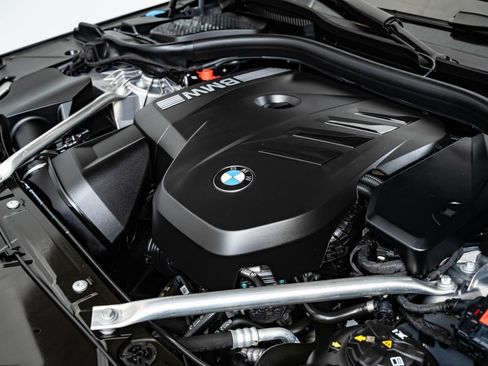 Certified 2025 BMW 530i xDrive w/ Premium Package AWD/4WD image 48