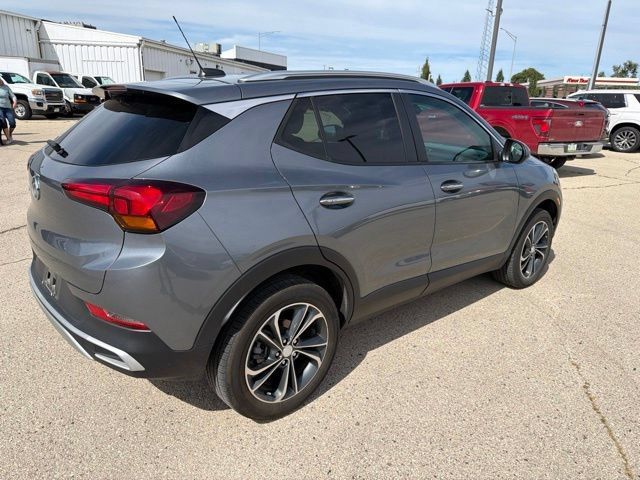 Used 2022 Buick Encore GX Select AWD/4WD image 4