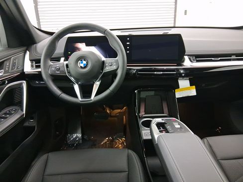 New 2026 BMW X1 xDrive28i AWD/4WD image 4