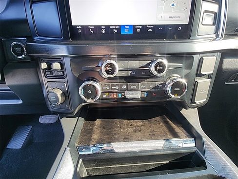 Used 2023 Ford F350 Lariat image 24