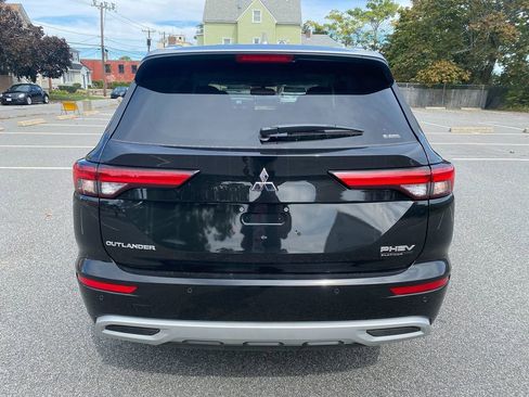 New 2025 Mitsubishi Outlander SEL image 6