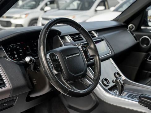 Used 2019 Land Rover Range Rover Sport HSE image 15