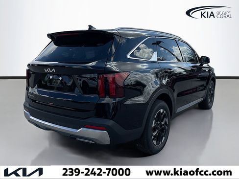 New 2026 Kia Sorento S image 5