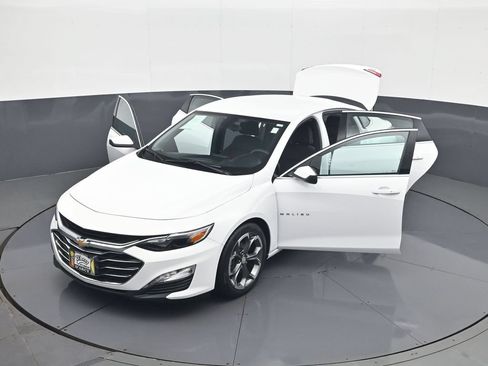 Used 2022 Chevrolet Malibu LT FWD image 31