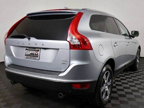 Used 2013 Volvo XC60 T6 AWD/4WD image 9