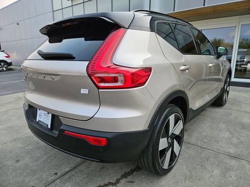 Used 2024 Volvo XC40 Recharge Ultimate w/ Protection Package Premier AWD/4WD image 5