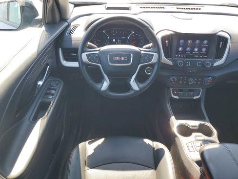 Used 2023 GMC Terrain SLT w/ Infotainment Package II image 33