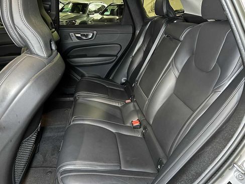 Used 2023 Volvo XC60 B5 Ultimate AWD/4WD image 20