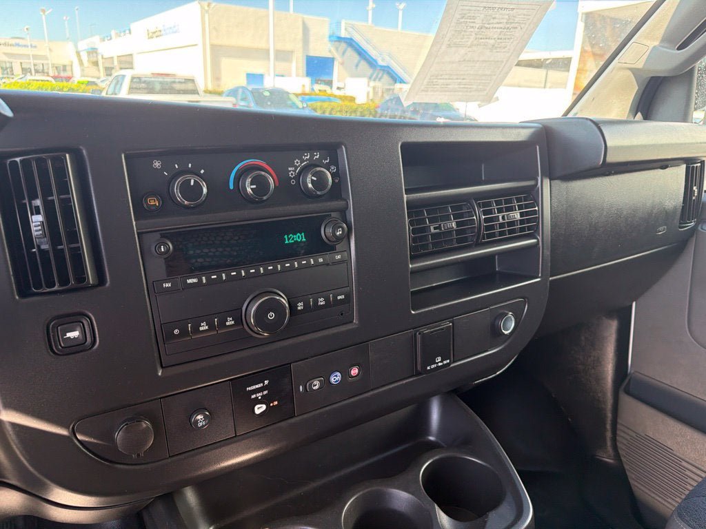 Used 2025 GMC Savana 2500 w/ Driver Convenience Package RWD image 11